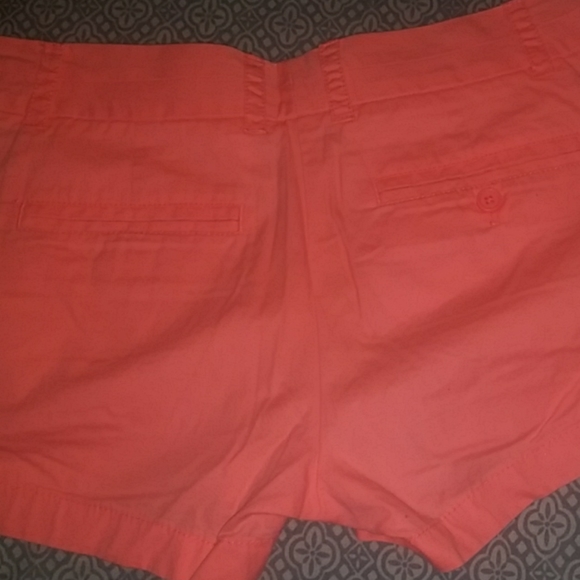 Shorts - Picture 2 of 4